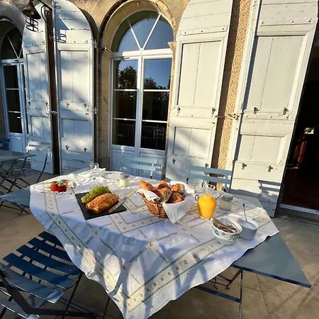 Le Domaine De Bed and breakfast Villespy