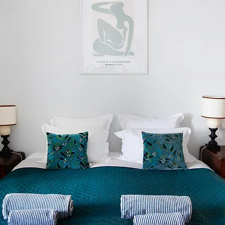 Le Domaine De Bed and breakfast Villespy