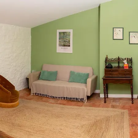 Le Domaine De Bed and breakfast Villespy