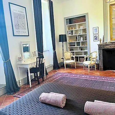 Le Domaine De Bed & Breakfast